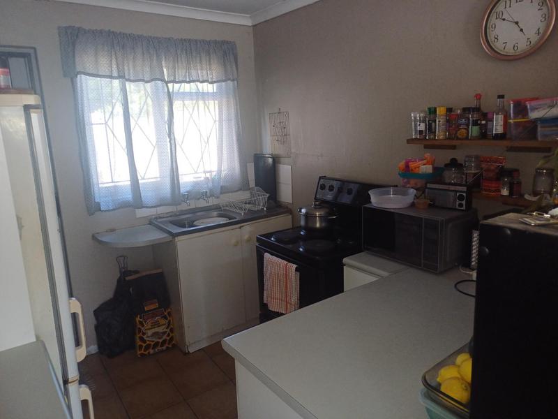 2 Bedroom Property for Sale in Grassy Park Western Cape